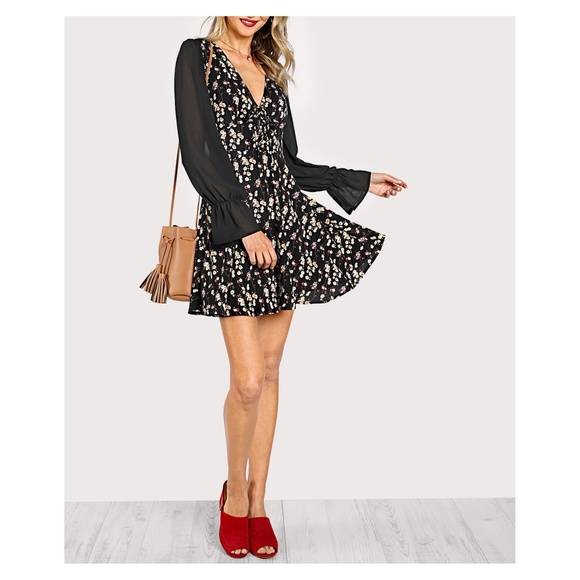 Black Floral Sheer Sleeves Lace Up Dress - Picture 5 of 5